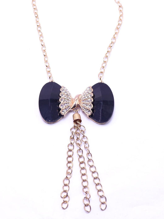 Bow Shaped Pendant With Chain