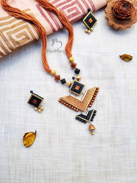 Exquisitely Crafted Designer Terracotta  Jewellery Set by Artisans