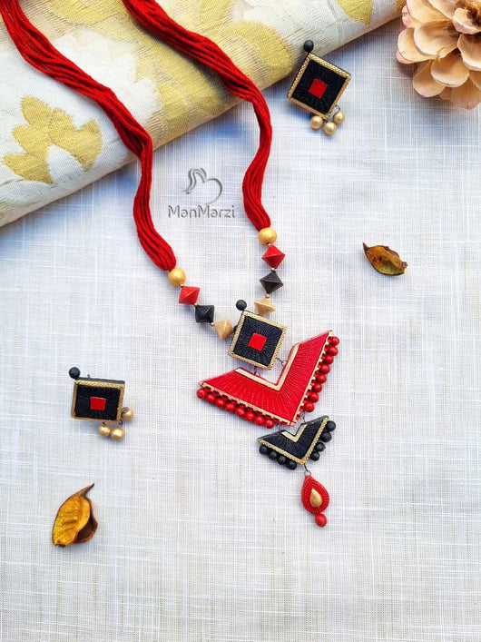 Exquisitely Crafted Designer Terracotta  Jewellery Set by Artisans