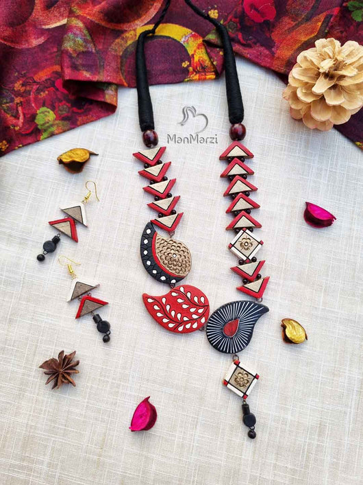 Regal Fusion- Handcrafted Terracotta Jewellery Set | Manmarzi