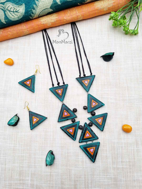 Unique Statement Piece: Emerald Ember Terracotta Jewelry Set | Manmarzi