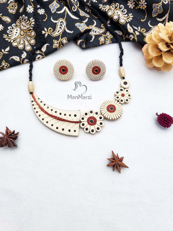 Handmade Hasuli Terracotta Jewelry Set | Manmarzi