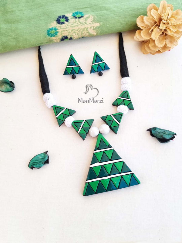 Handmade Artisanal Green Terracotta Jewelry | Manmarzi