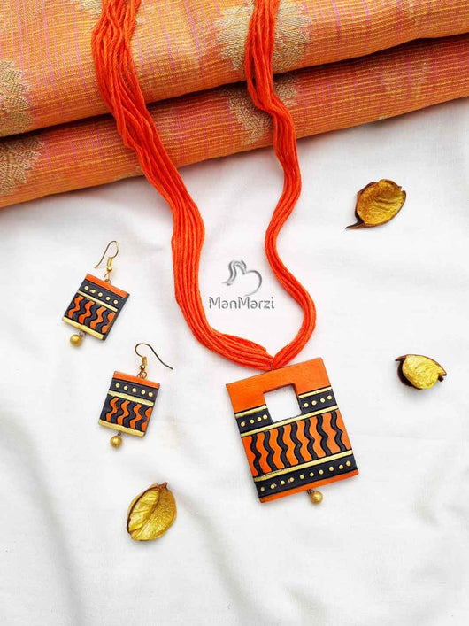 Chic and Alluring Square Terracotta Jewellery Set