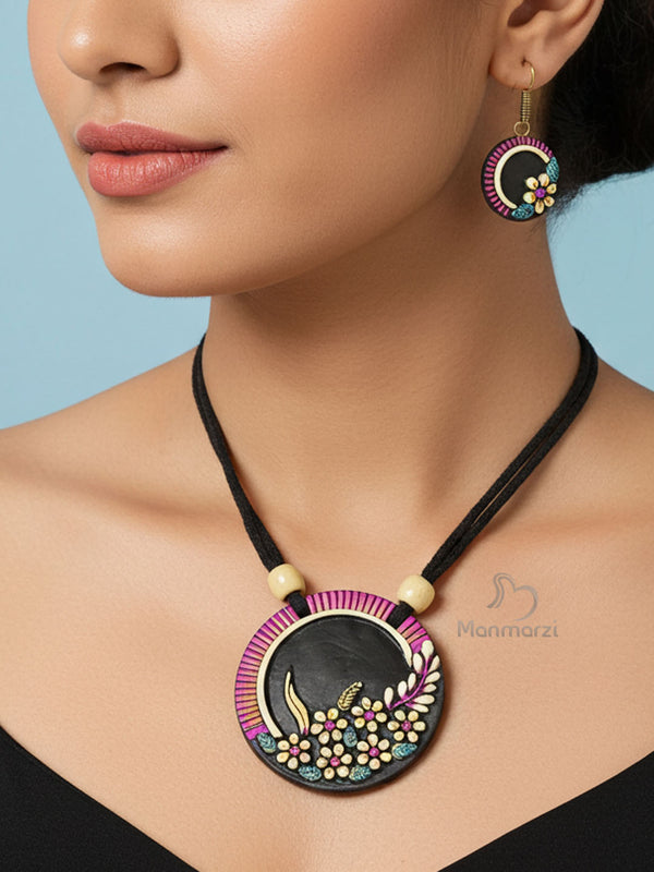 Gulzar- Artificial Jewellery Set With Floral Detailing | Manmarzi