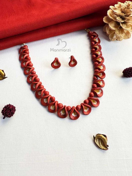 Diya- Exclusive Handcrafted Jewellery Set With Earstuds | Manmarzi