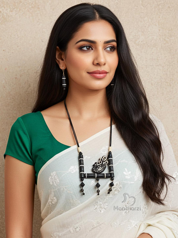 Maya- Handcrafted Black & White Peacock Jewellery Set | Manmarzi