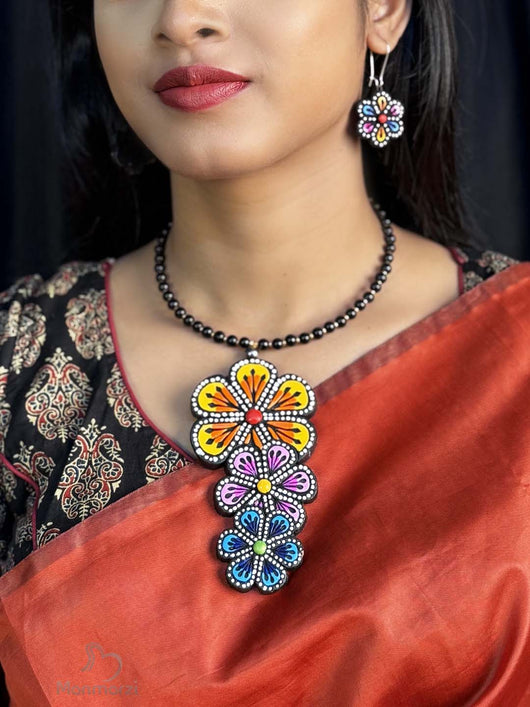 Rangini- Multi coloured Floral Terracotta Jewellery Set | Manmarzi