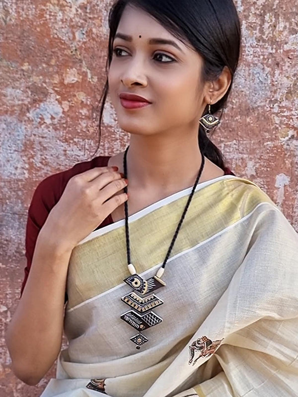 Handcrafted Brown Terracotta Jewellery Set with Exquisite Detailing