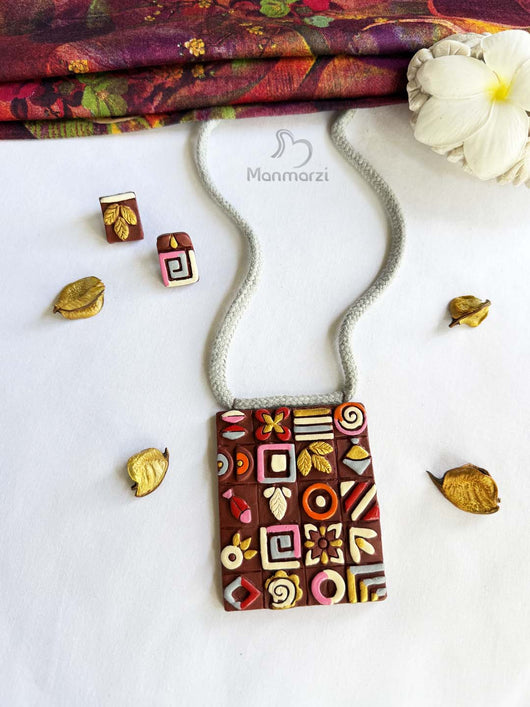 Tattva- Handcrafted Tribal Terracotta Jewellery Set With Earstuds