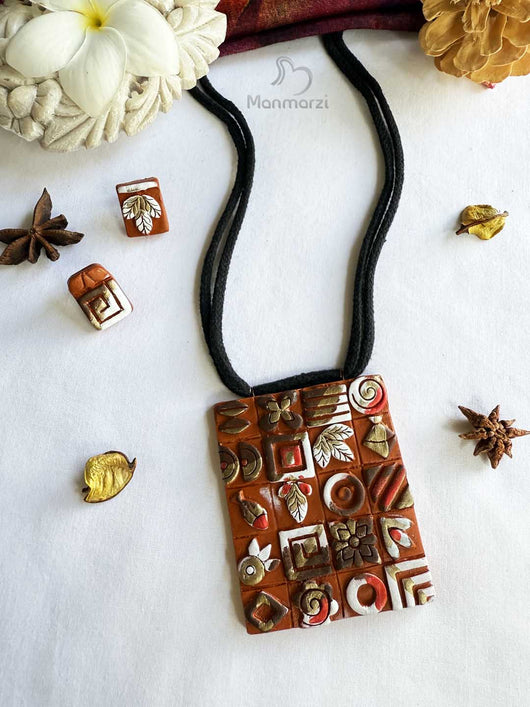 Tattva- Handcrafted Tribal Terracotta Jewellery Set With Earstuds