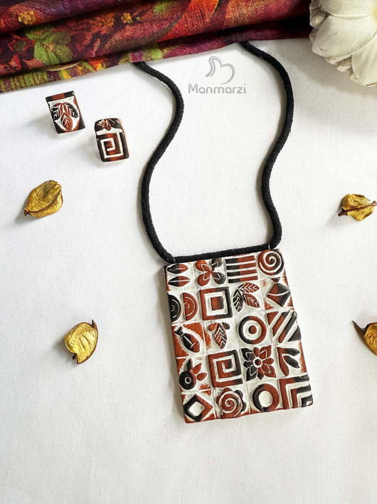 Tattva- Handcrafted Tribal Terracotta Jewellery Set With Earstuds