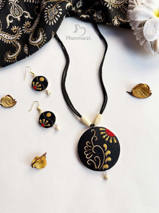 Anya- Handcrafted Terracotta Jewellery Set With Artisanal Detailing