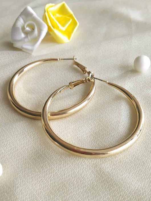 beautiful gold toned hoops earrings