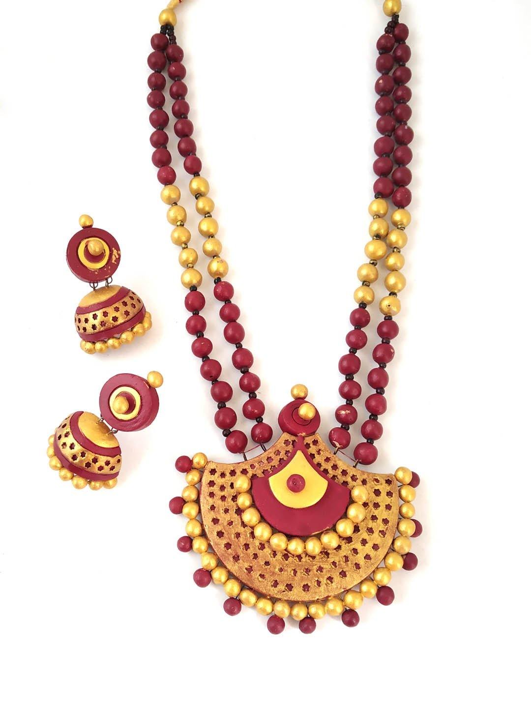 color_Maroon