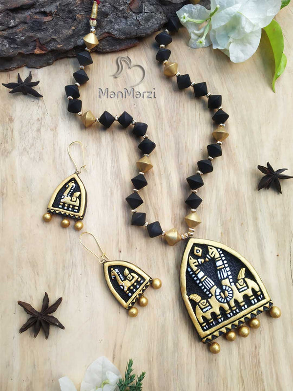 Exclusive Handcrafted Black & Golden  Egyptian Art Terracotta  Jewellery Set