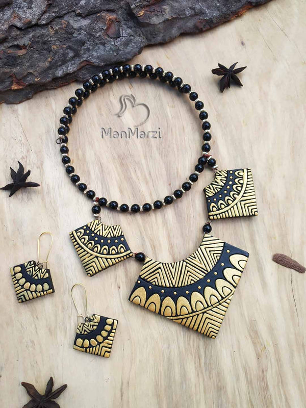 Exclusive Handcrafted Black & Golden Geometric Terracotta  Jewellery Set