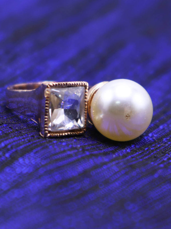 Stone & Pearl Studded Finger Ring